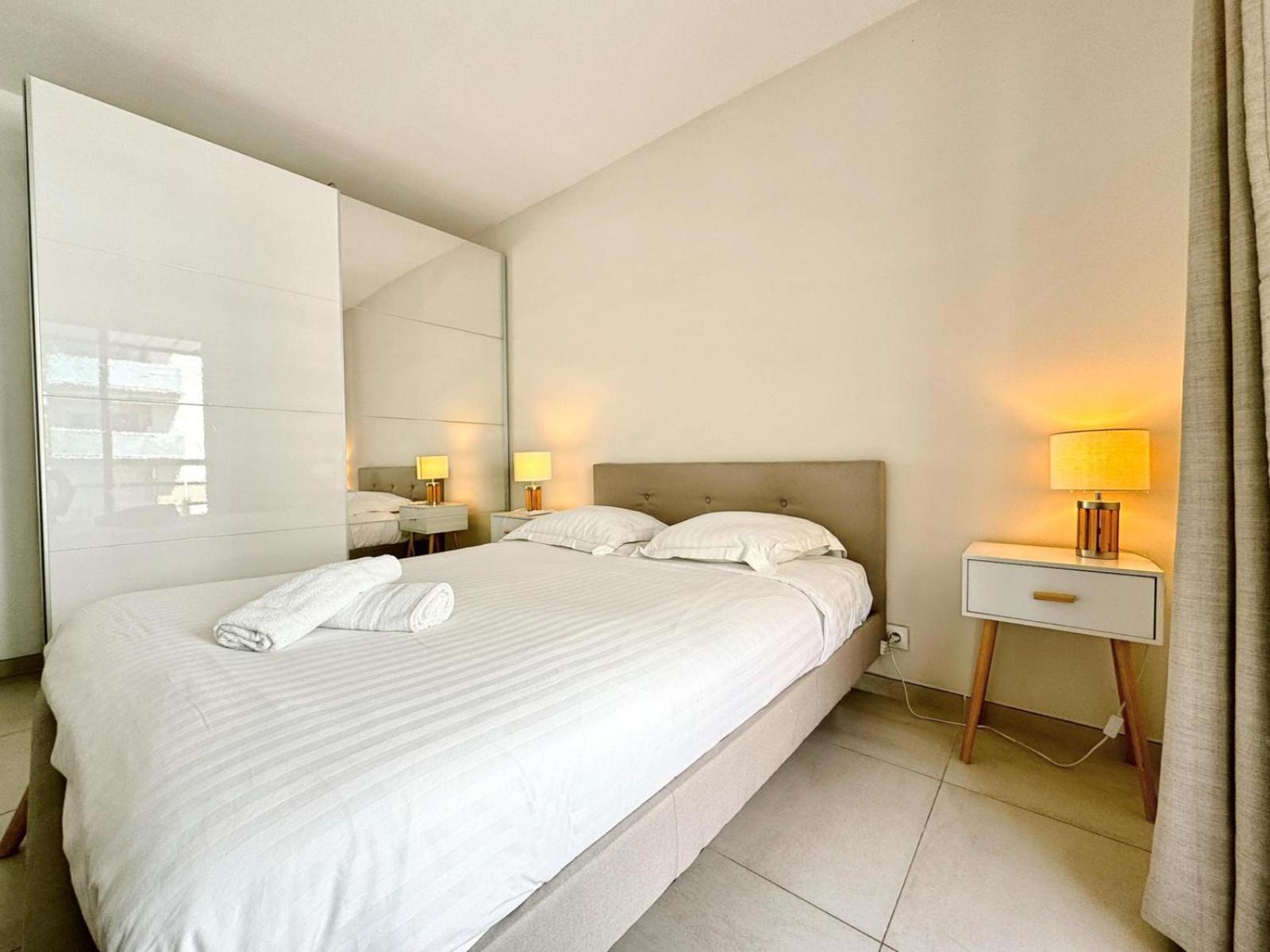 Villa D'Este - Apt 4 Prs - Clim - 300M Plage - Piscine-Parking En Option 胡安莱潘 外观 照片